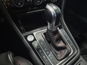 Miniature 22 Volkswagen GTI Autobahn 2019