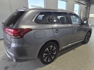 Miniature 5 Mitsubishi Outlander PHEV SE Touring 2018