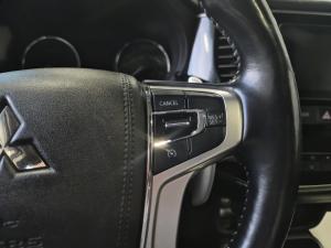 Miniature 16 Mitsubishi Outlander PHEV SE Touring 2018