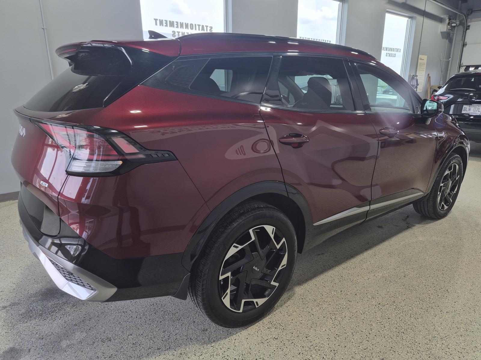 Kia Sportage EX Premium 2023 — photo 5