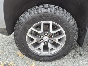 Miniature 8 GMC Canyon AT4 2022