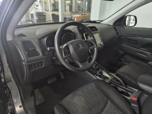 Miniature 10 Mitsubishi RVR ES 2023