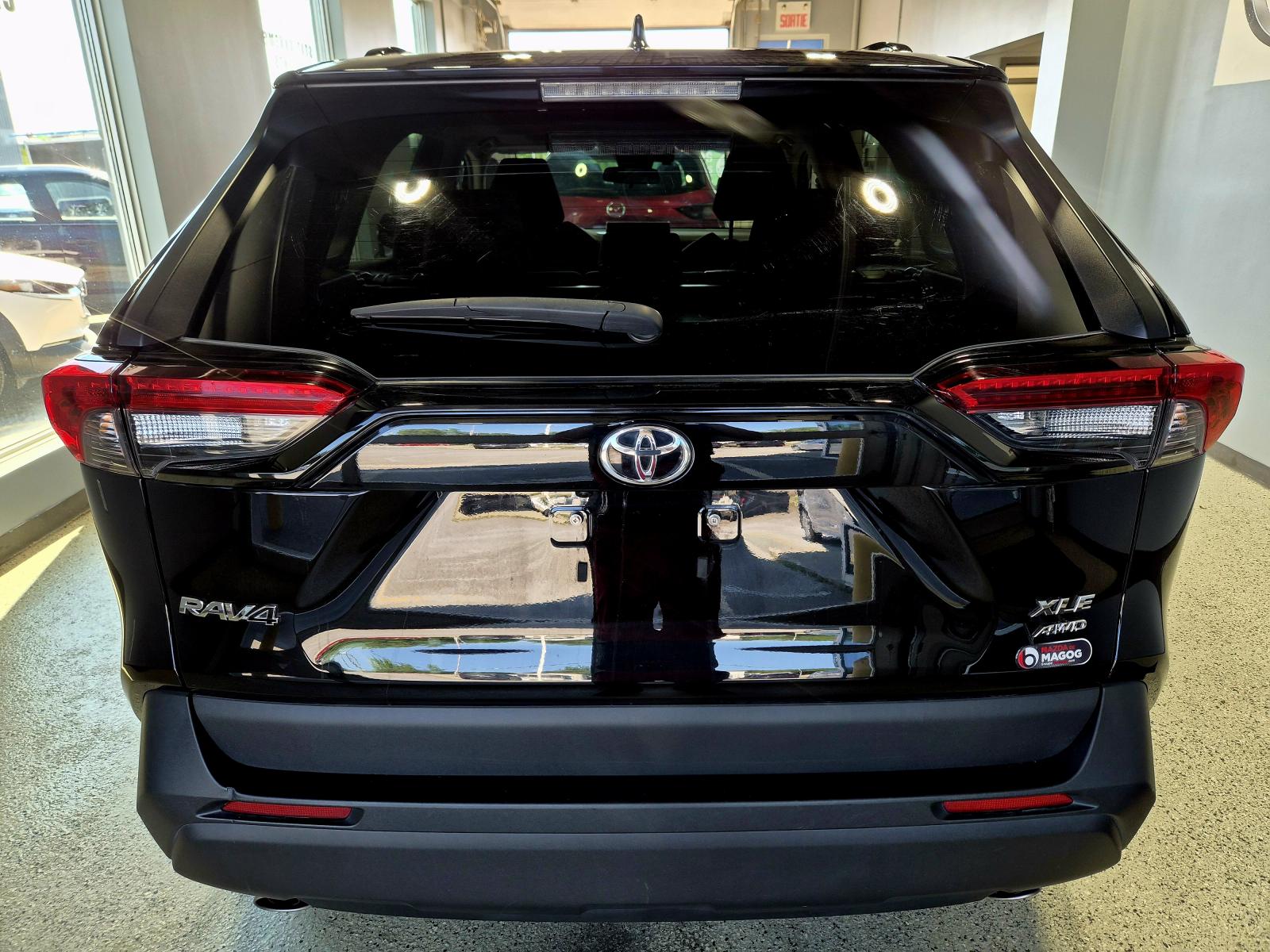 Toyota Rav4 XLE 2022 — photo 4
