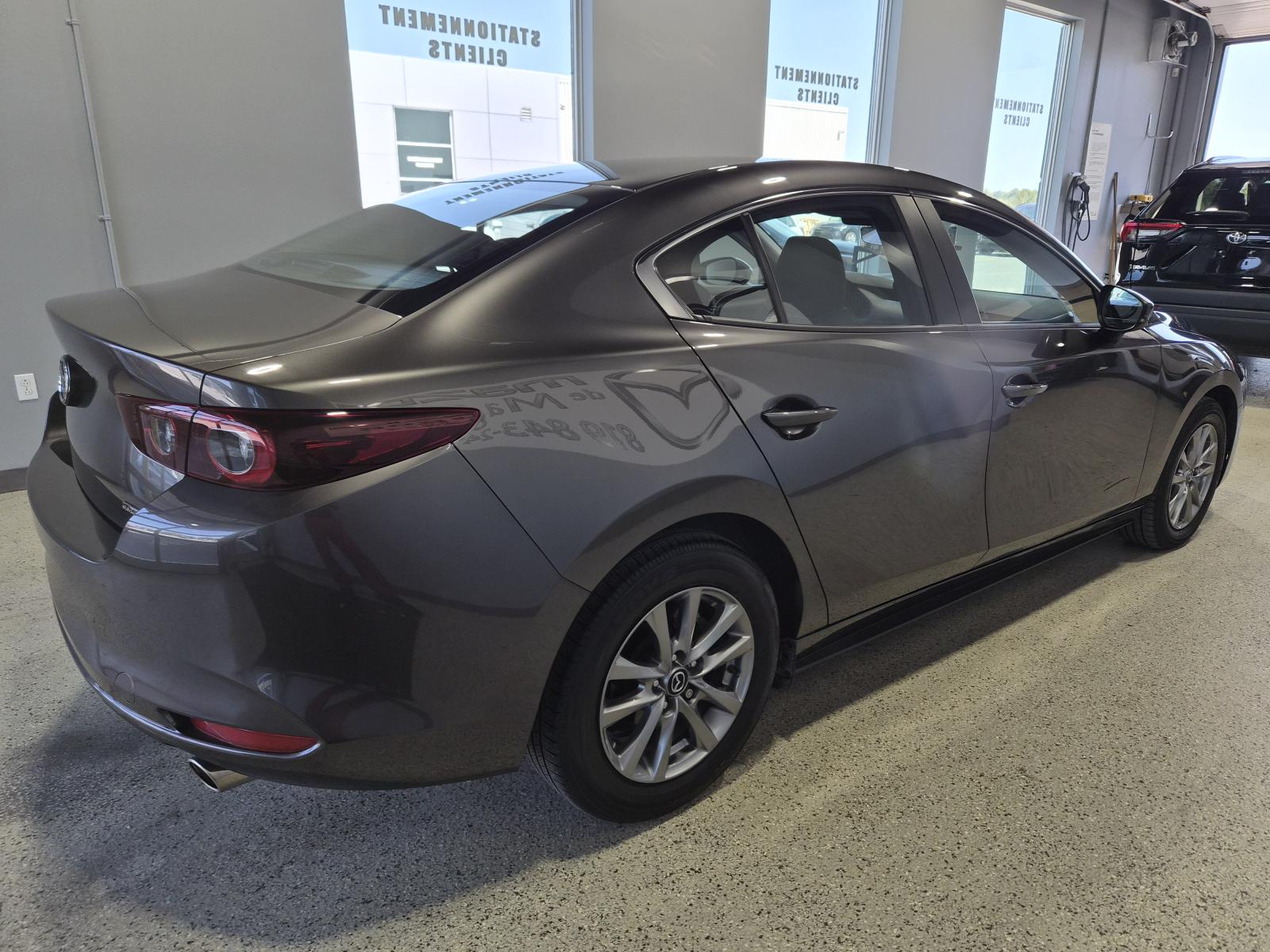 Mazda Mazda3 GX 2024 — photo 5