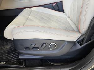 Miniature 18 Genesis GV70 Sport 3.5T 2026