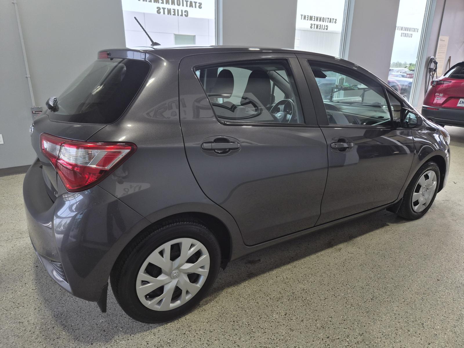 Toyota Yaris LE 2019 — photo 5