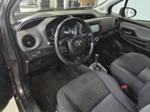 Miniature 10 Toyota Yaris LE 2019