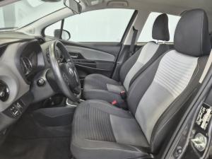 Miniature 12 Toyota Yaris LE 2019