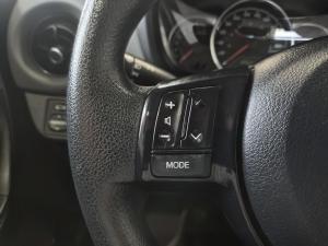 Miniature 15 Toyota Yaris LE 2019