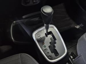 Miniature 21 Toyota Yaris LE 2019