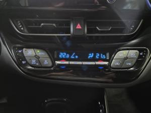Thumbnail 21 Toyota C-HR XLE Premium 2021