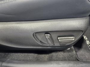 Miniature 33 Toyota Rav4 Limited Hybrid 2023