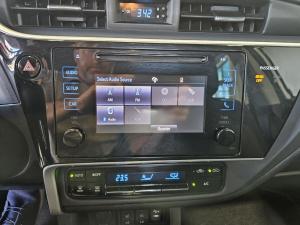 Miniature 12 Toyota Corolla LE 2017