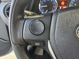 Miniature 17 Toyota Corolla LE 2017