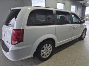 Miniature 5 Dodge Grand Caravan SXT 2019