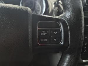 Miniature 16 Dodge Grand Caravan SXT 2019