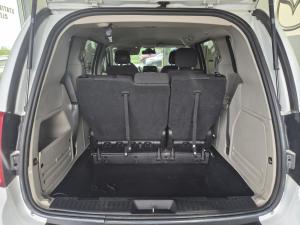 Miniature 23 Dodge Grand Caravan SXT 2019