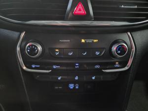Miniature 19 Hyundai Santa Fe Essential 2019