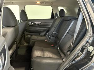Thumbnail 20 Nissan Rogue SV 2017