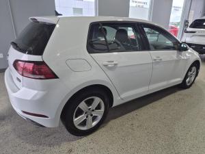 Miniature 5 Volkswagen Golf Highline 2020