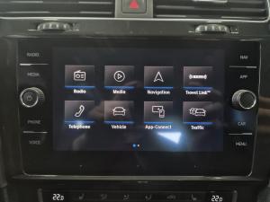 Miniature 19 Volkswagen Golf Highline 2020