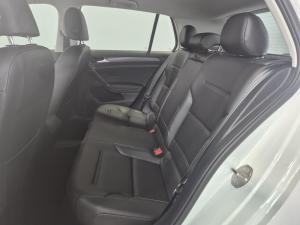 Miniature 23 Volkswagen Golf Highline 2020