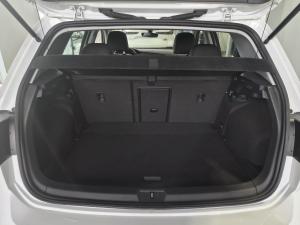 Miniature 24 Volkswagen Golf Highline 2020