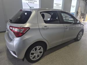 Thumbnail 5 Toyota Yaris LE 2019
