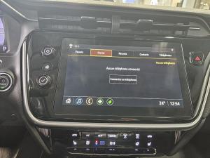 Miniature 12 Chevrolet Bolt EUV LT 2023
