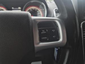 Miniature 16 Dodge Grand Caravan GT 2017
