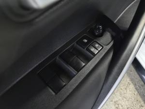 Miniature 14 Toyota Corolla SE 2021
