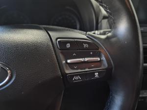 Miniature 17 Hyundai Kona Preferred w/S&L 2022