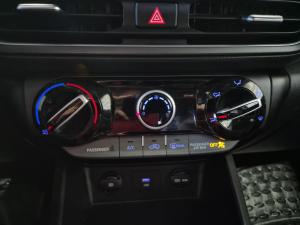 Miniature 21 Hyundai Kona Preferred w/S&L 2022