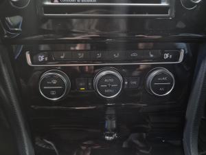 Miniature 19 Volkswagen Golf R Base 2017