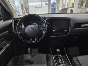 Thumbnail 11 Mitsubishi Outlander SE 2020