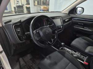 Thumbnail 10 Mitsubishi Outlander SE 2020