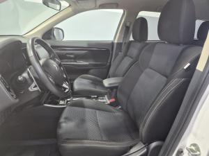Thumbnail 12 Mitsubishi Outlander SE 2020
