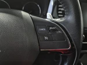 Thumbnail 15 Mitsubishi Outlander SE 2020