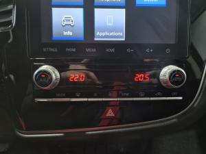 Thumbnail 19 Mitsubishi Outlander SE 2020