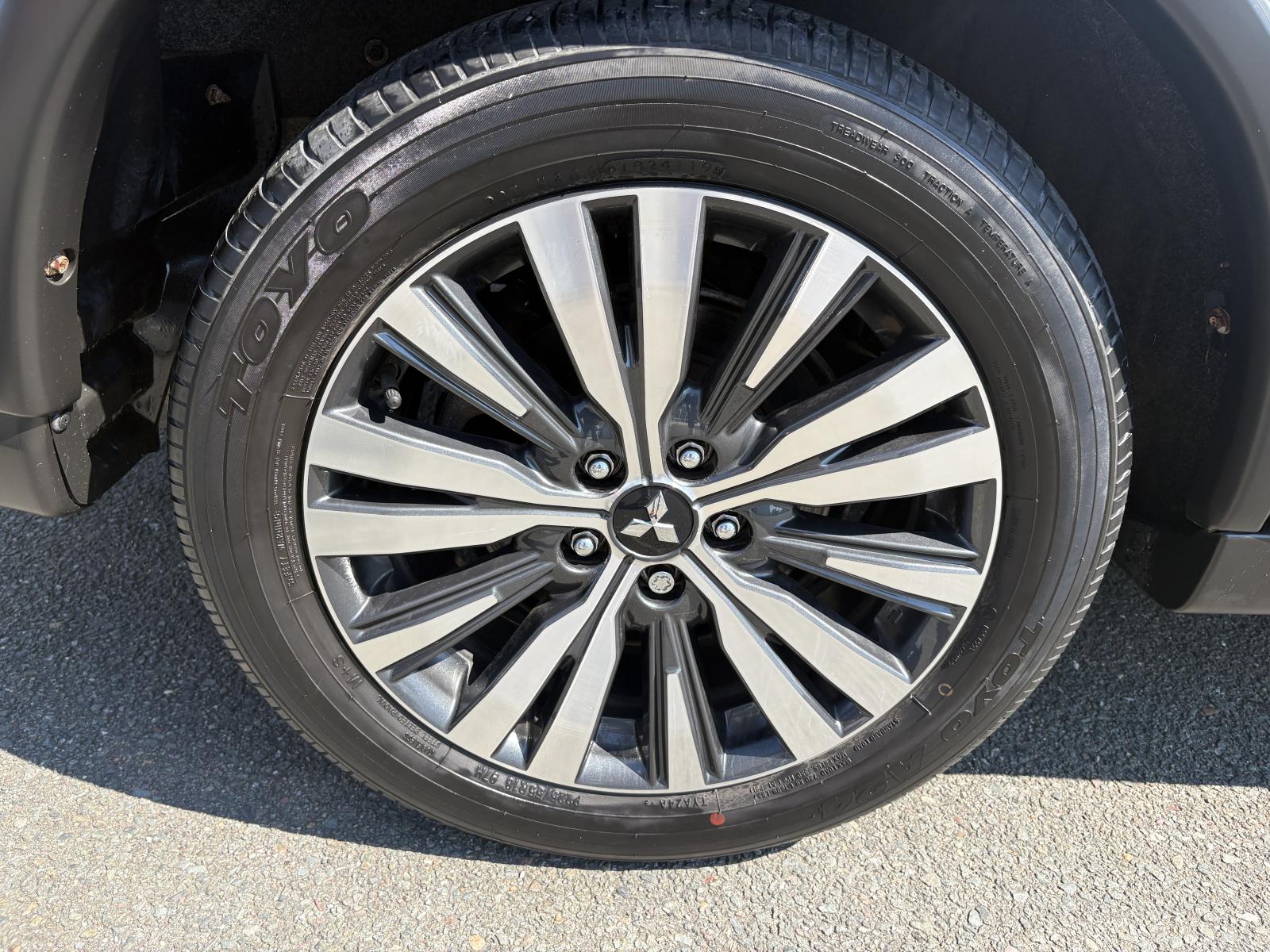 Mitsubishi Outlander EX-L 2020 — photo 2