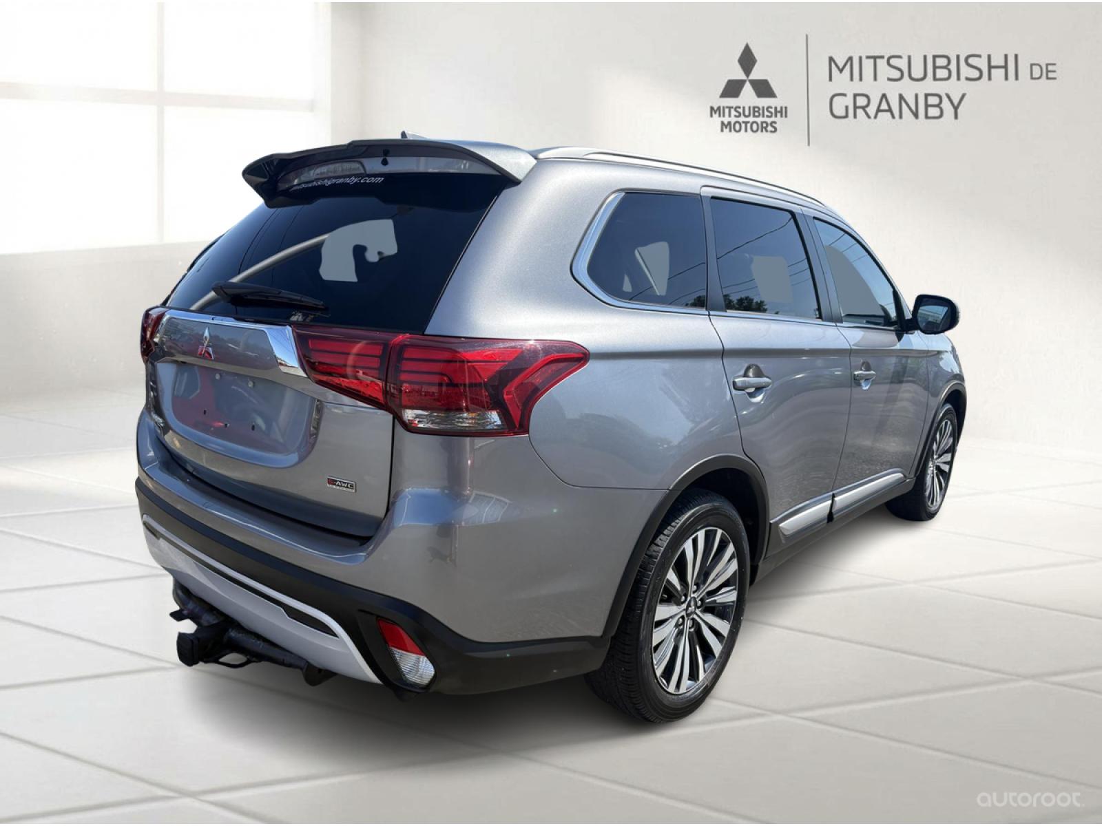 Mitsubishi Outlander EX-L 2020 — photo 3