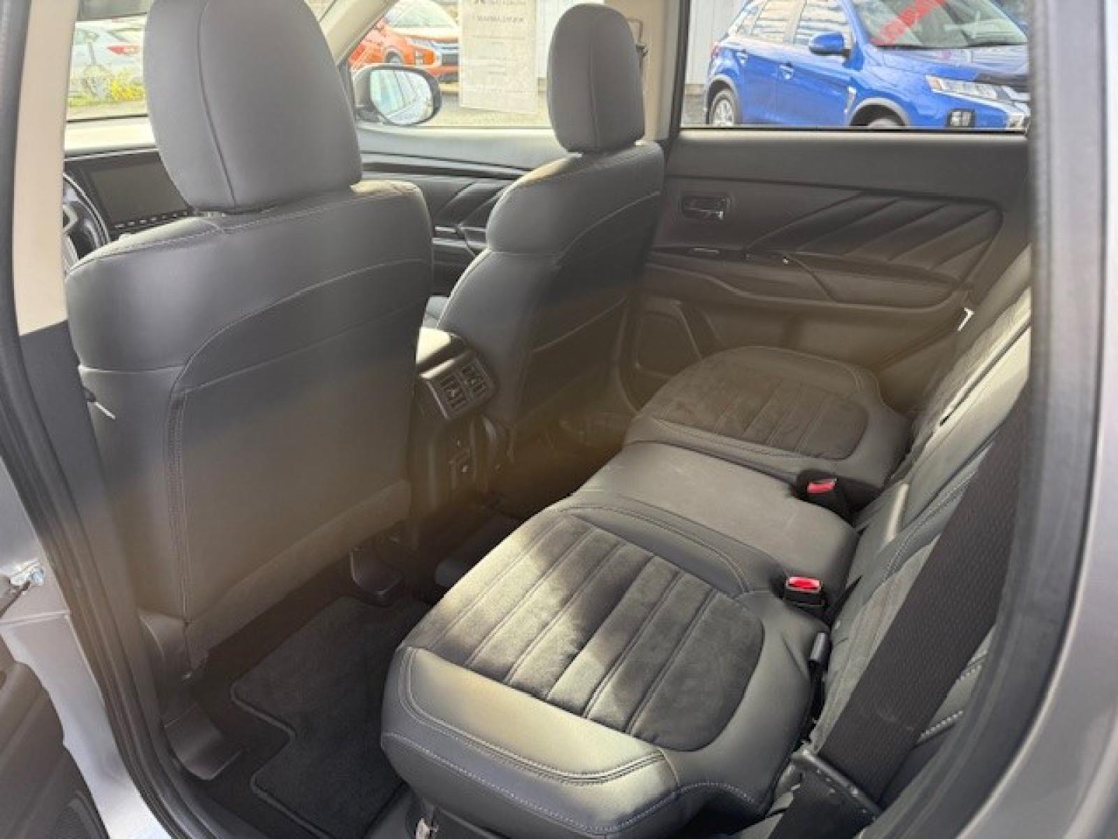 Image 11 Mitsubishi Outlander PHEV SE 2020