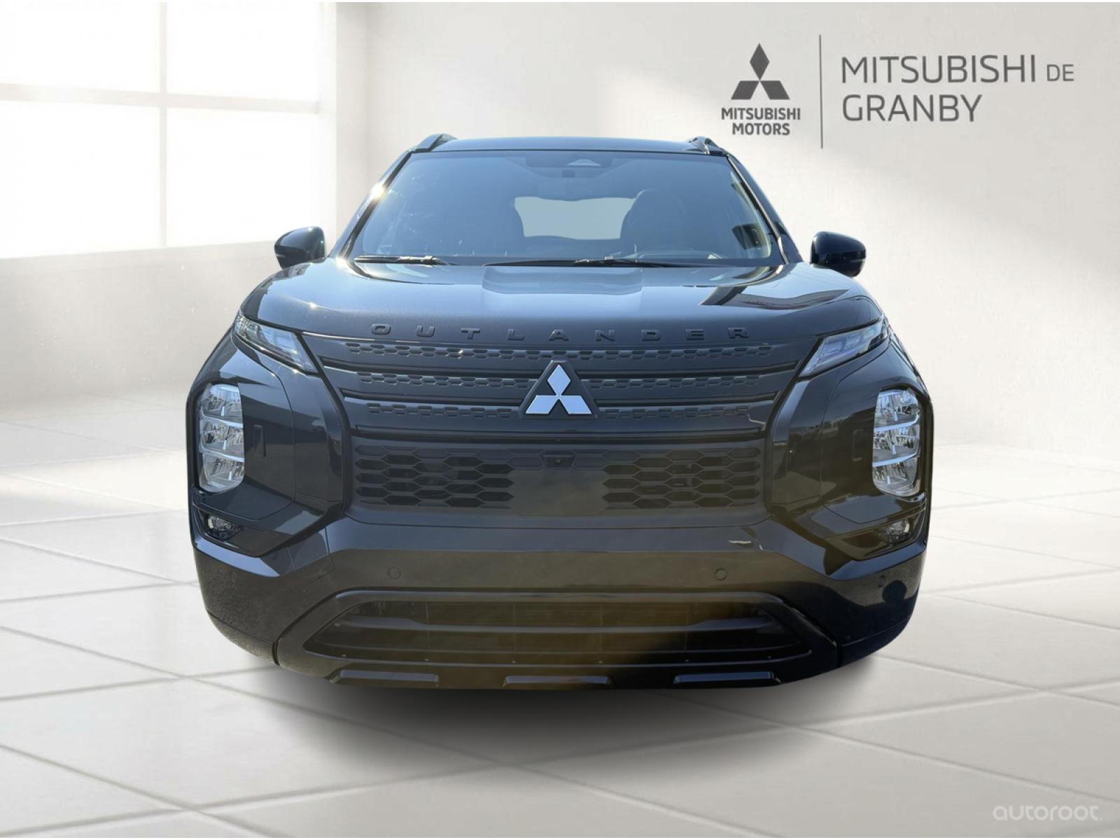 Mitsubishi Outlander PHEV GT 2024 — photo 7