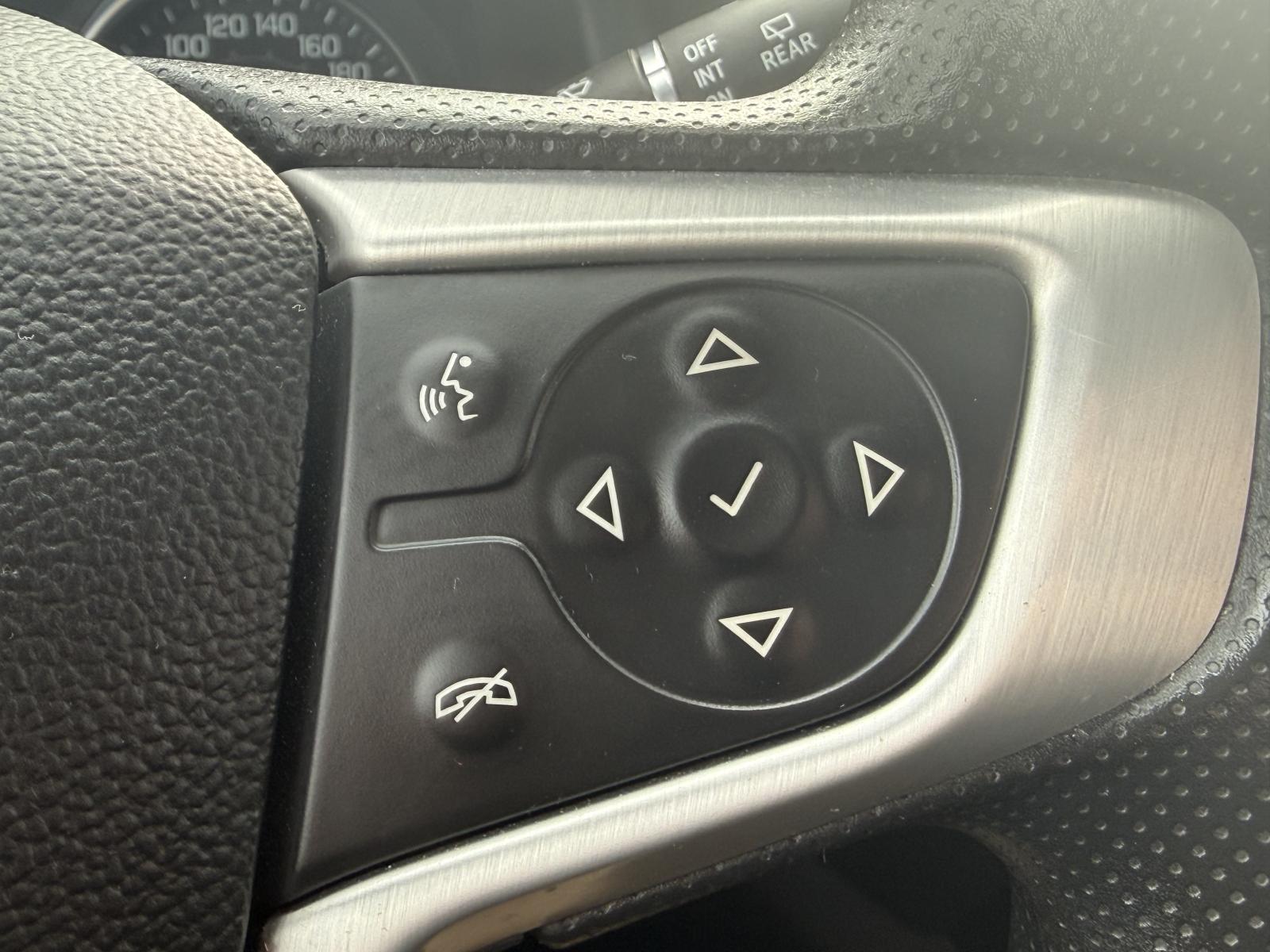 Image 28 GMC Acadia SLE 2021