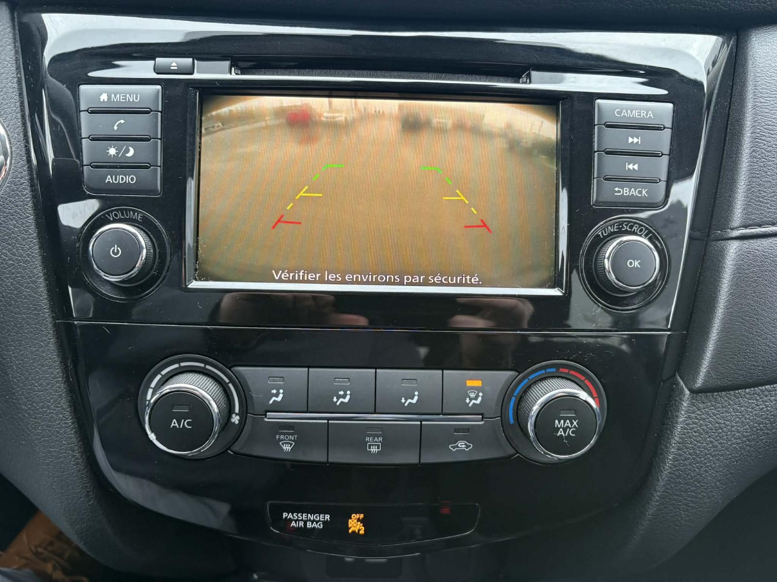 Image 15 Nissan Rogue SV 2020