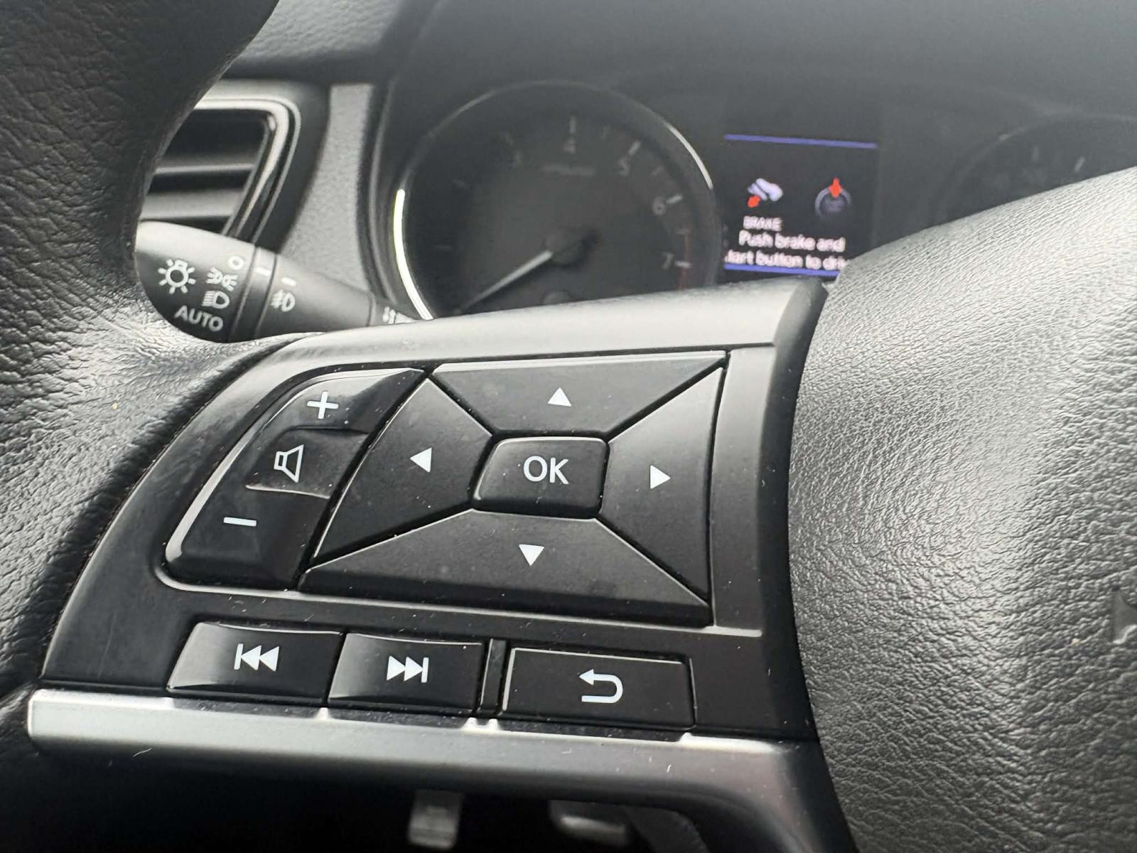 Image 11 Nissan Rogue SV 2020