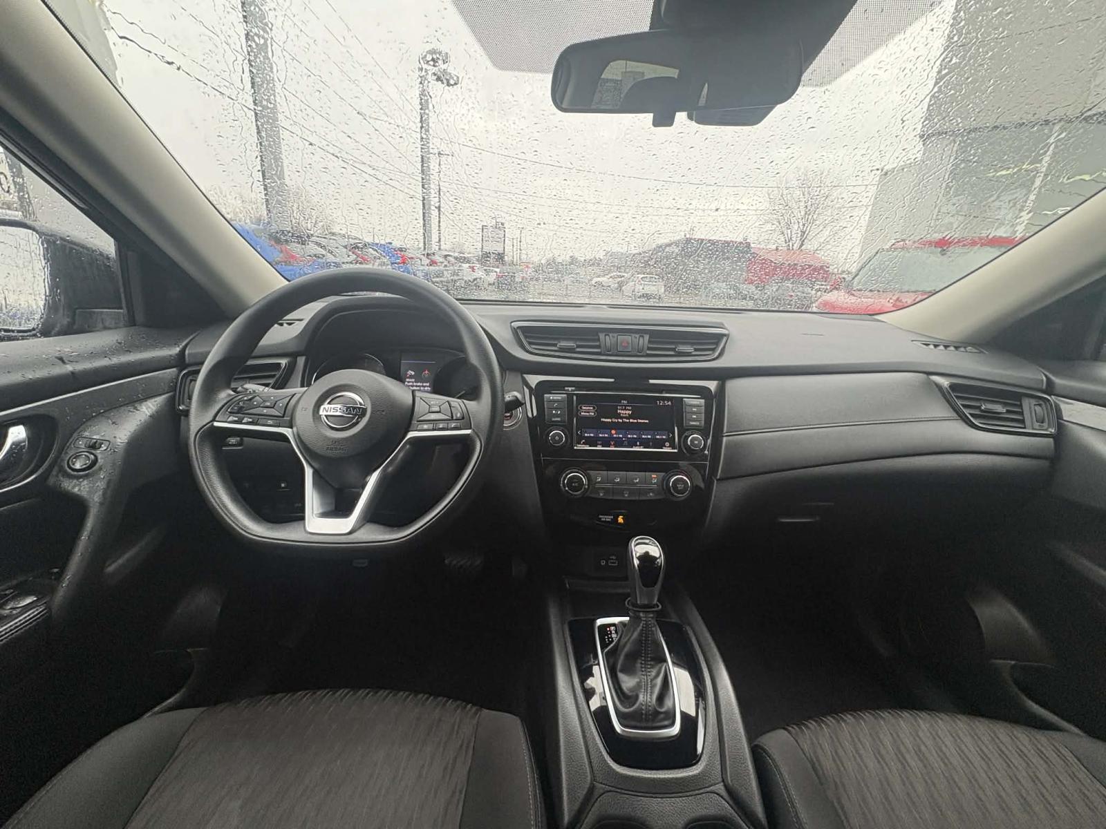 Image 7 Nissan Rogue SV 2020