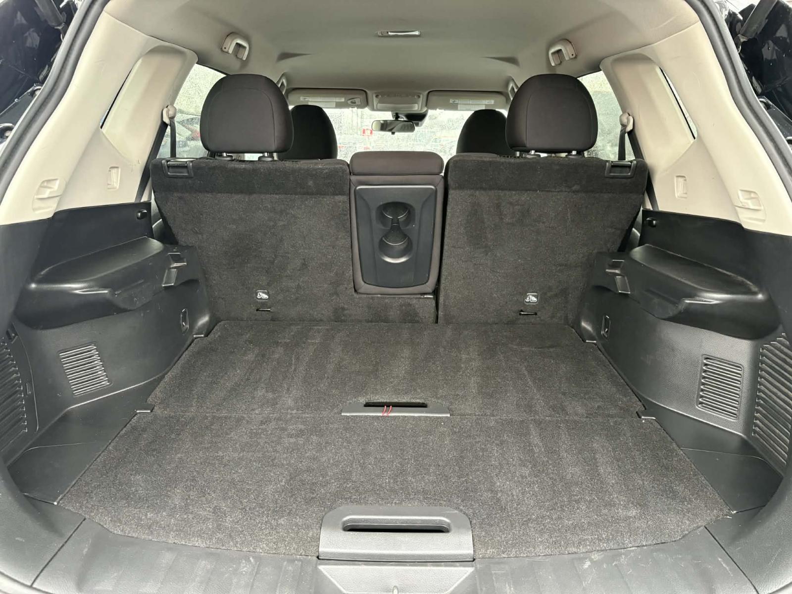 Image 20 Nissan Rogue SV 2020