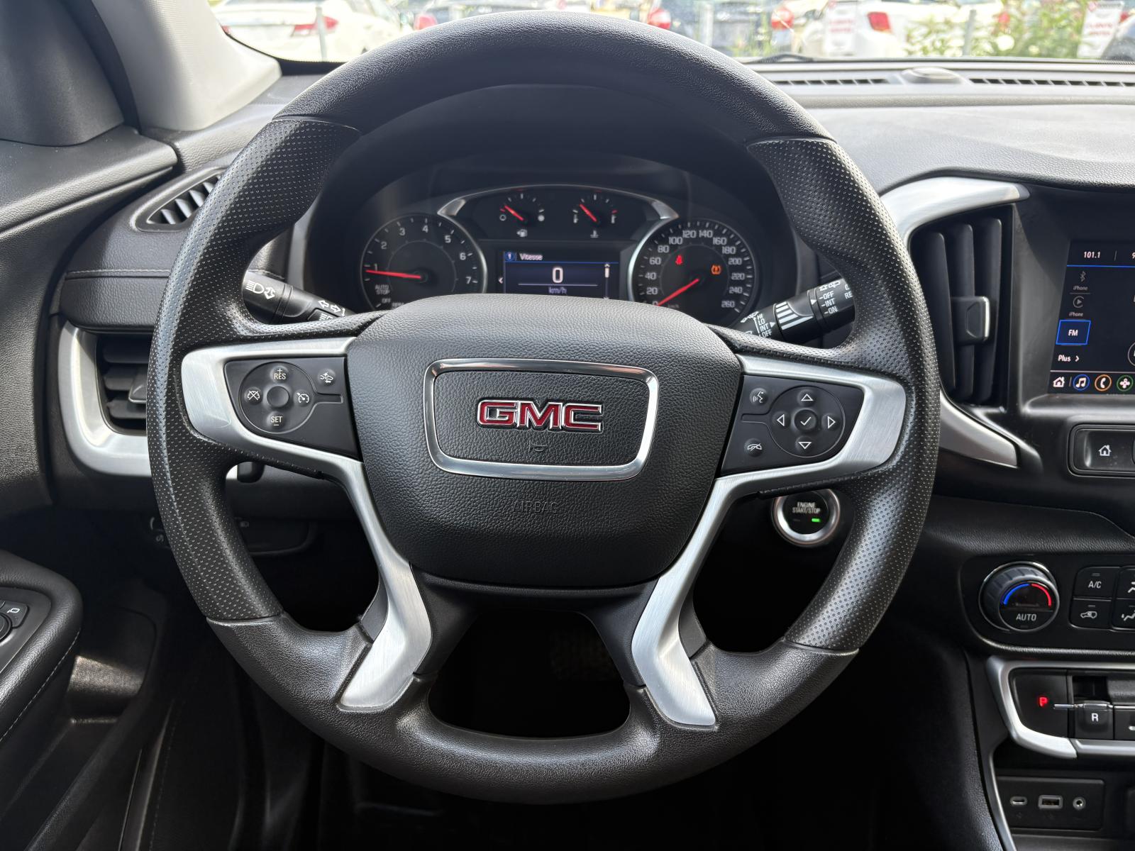GMC Terrain SLE 2022 — photo 8