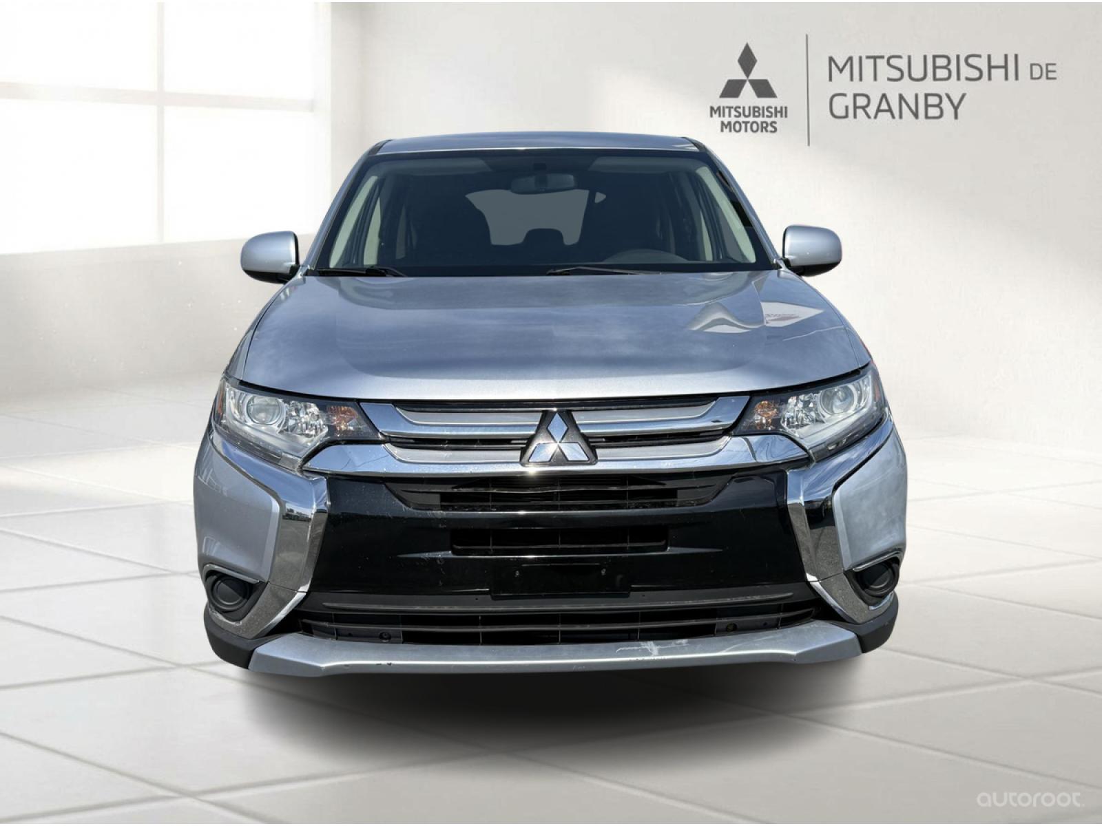 Mitsubishi Outlander ES 2017 — photo 8